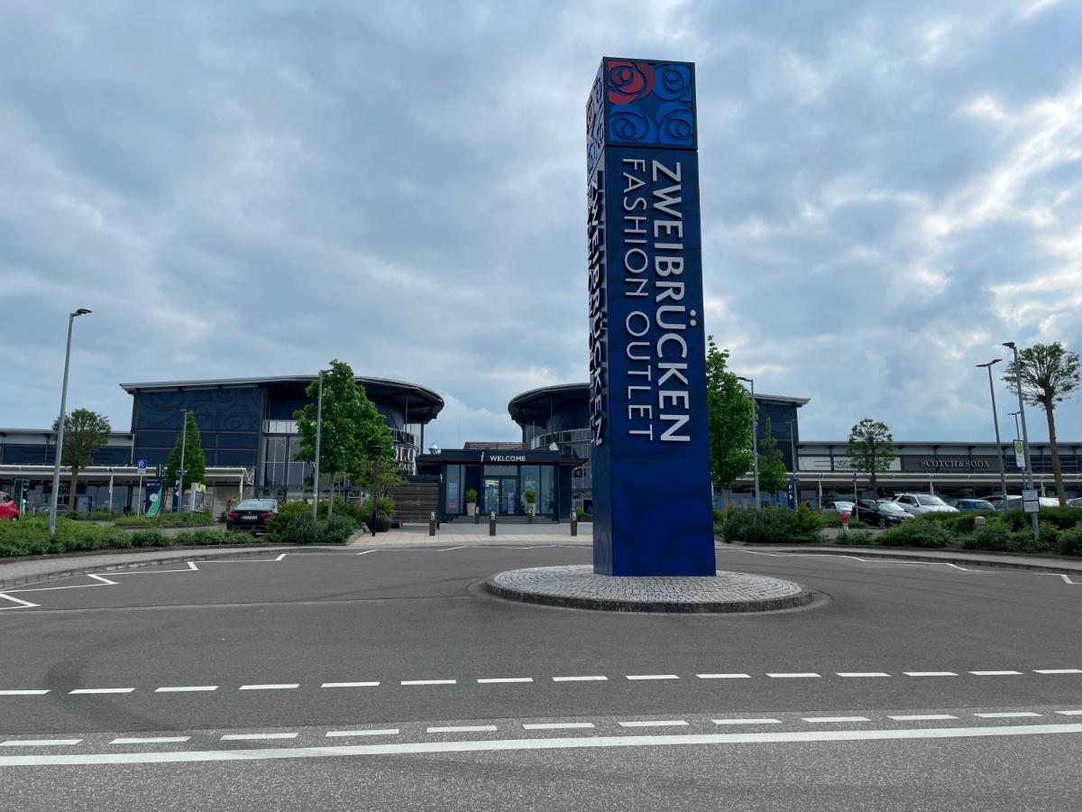 Stierpartment Am Pfaelzer Wald Naehe Outlet Center Zweibruecken Apartment Pirmasens Bagian luar foto